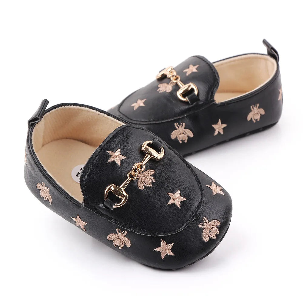 PU Leather Baby Shoes Embroidered Stars Christening Baptismal Moccasins Infant Boys Girls Slip-On Peas Shoes Walking Shoes 0-18M